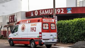 Advogado tenta separar briga, leva soco, bate com a cabeça e morre